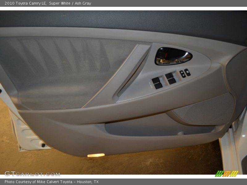 Super White / Ash Gray 2010 Toyota Camry LE