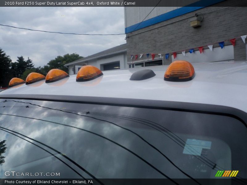 Oxford White / Camel 2010 Ford F250 Super Duty Lariat SuperCab 4x4