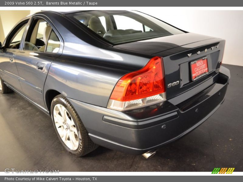 Barents Blue Metallic / Taupe 2009 Volvo S60 2.5T