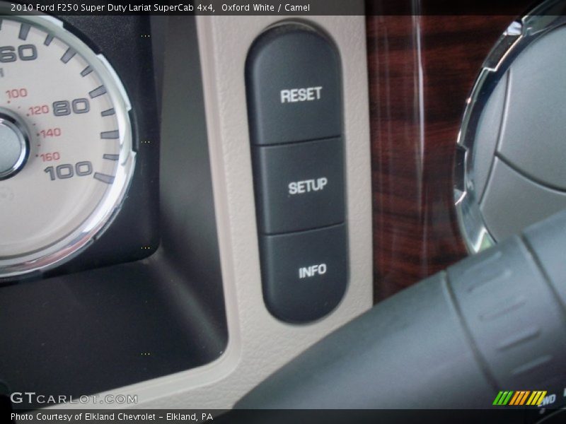 Oxford White / Camel 2010 Ford F250 Super Duty Lariat SuperCab 4x4