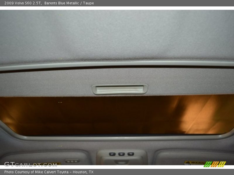 Barents Blue Metallic / Taupe 2009 Volvo S60 2.5T