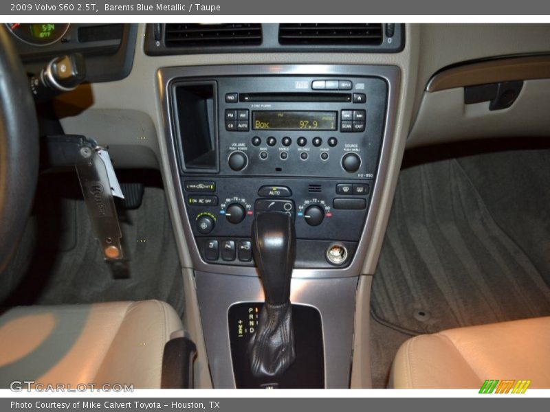 Barents Blue Metallic / Taupe 2009 Volvo S60 2.5T