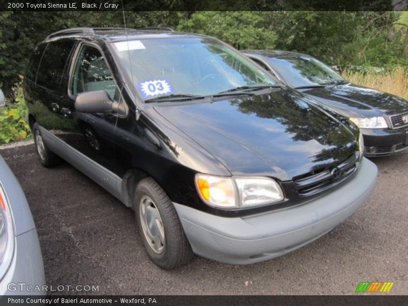 Black / Gray 2000 Toyota Sienna LE