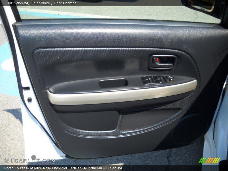 Polar White / Dark Charcoal 2006 Scion xA