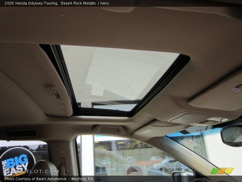 Desert Rock Metallic / Ivory 2005 Honda Odyssey Touring