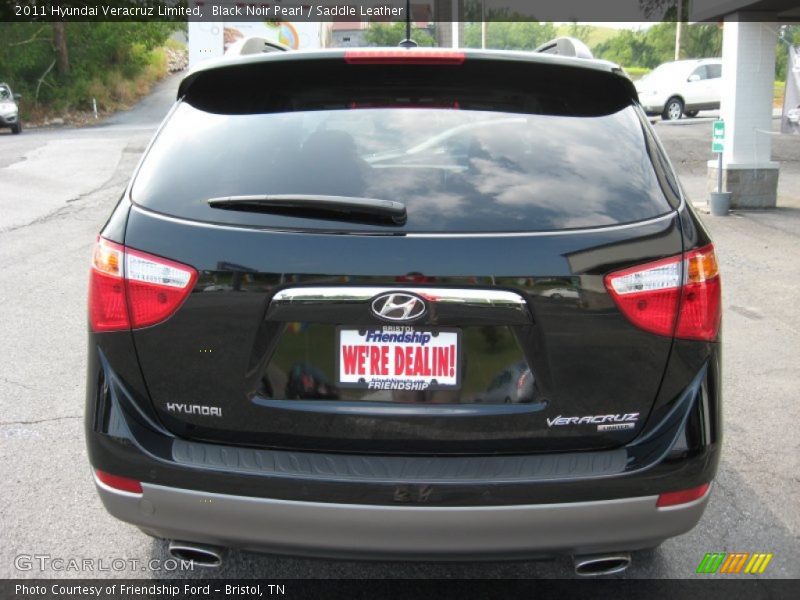 Black Noir Pearl / Saddle Leather 2011 Hyundai Veracruz Limited
