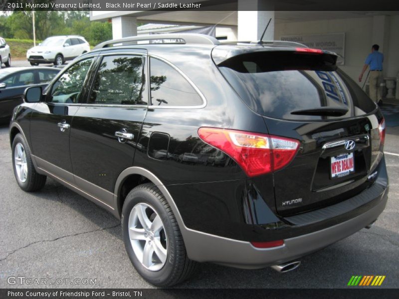 Black Noir Pearl / Saddle Leather 2011 Hyundai Veracruz Limited