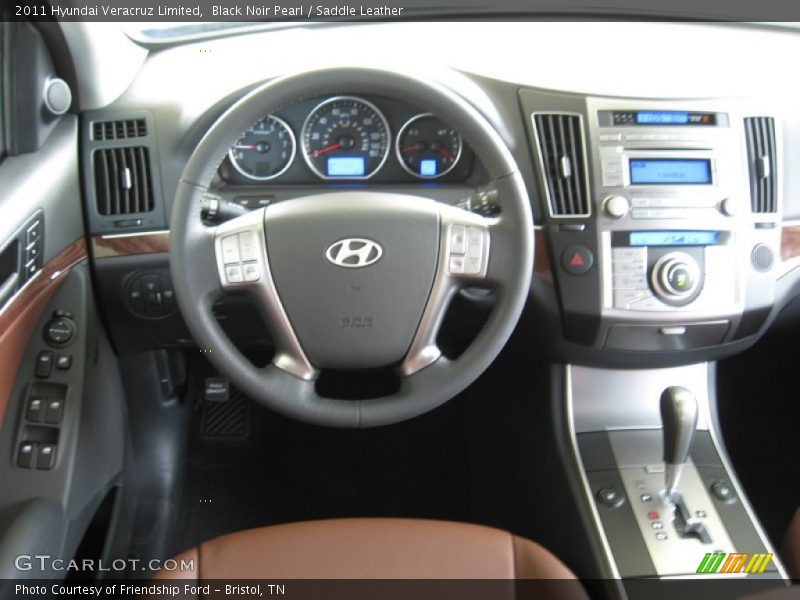 Black Noir Pearl / Saddle Leather 2011 Hyundai Veracruz Limited