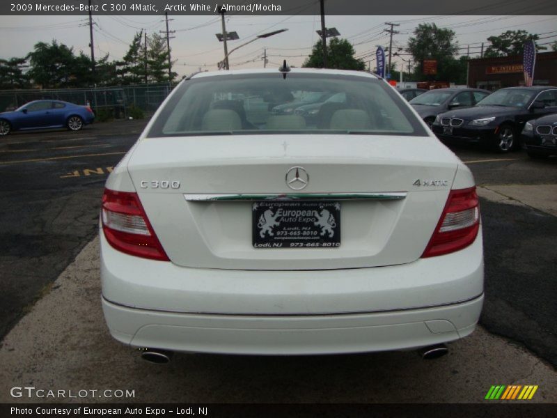 Arctic White / Almond/Mocha 2009 Mercedes-Benz C 300 4Matic