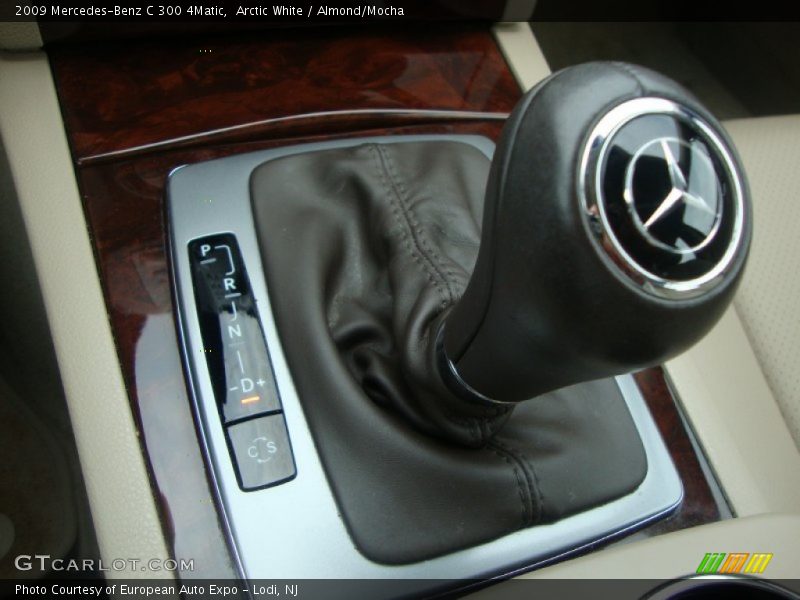 Arctic White / Almond/Mocha 2009 Mercedes-Benz C 300 4Matic