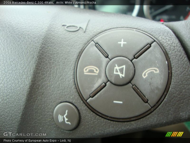 Arctic White / Almond/Mocha 2009 Mercedes-Benz C 300 4Matic