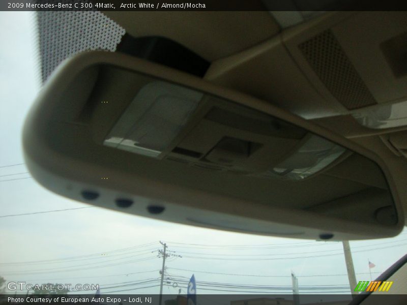 Arctic White / Almond/Mocha 2009 Mercedes-Benz C 300 4Matic