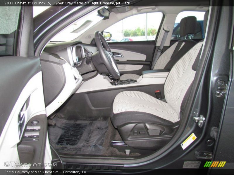 Cyber Gray Metallic / Light Titanium/Jet Black 2011 Chevrolet Equinox LS