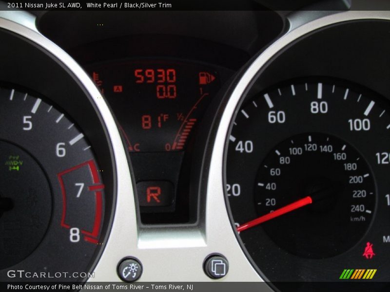 White Pearl / Black/Silver Trim 2011 Nissan Juke SL AWD
