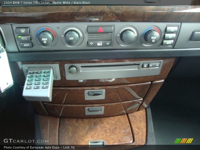 Controls of 2004 7 Series 745i Sedan