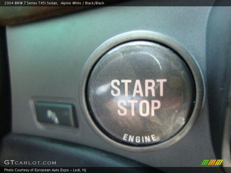 Controls of 2004 7 Series 745i Sedan