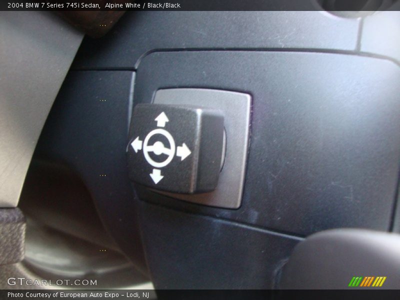 Alpine White / Black/Black 2004 BMW 7 Series 745i Sedan