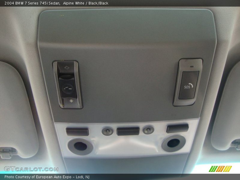 Alpine White / Black/Black 2004 BMW 7 Series 745i Sedan