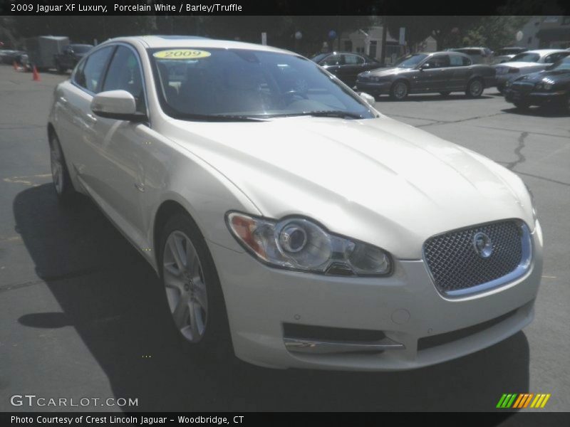 Porcelain White / Barley/Truffle 2009 Jaguar XF Luxury