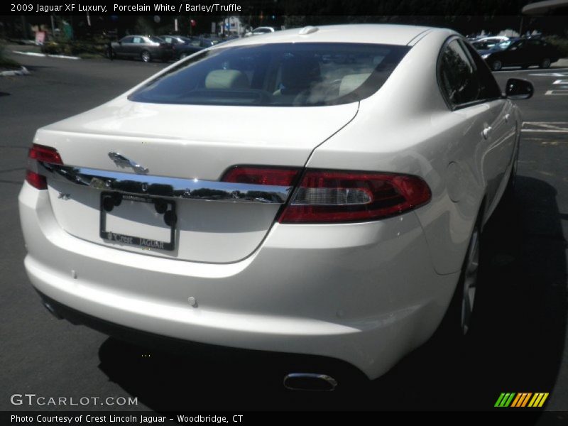 Porcelain White / Barley/Truffle 2009 Jaguar XF Luxury