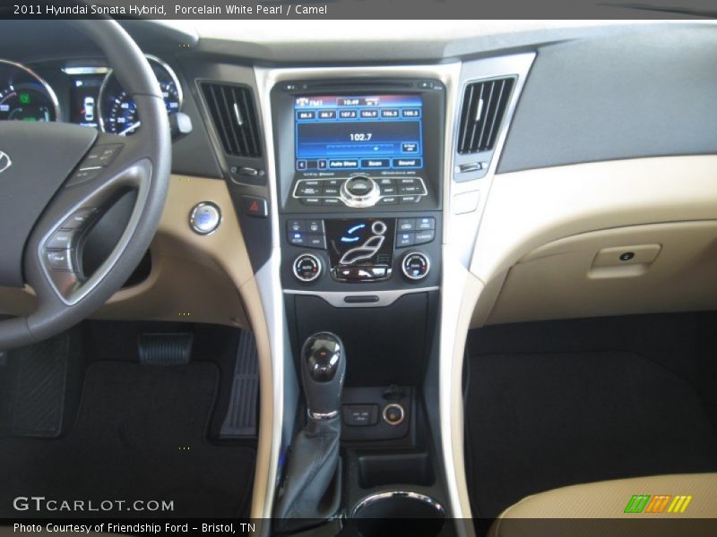 Controls of 2011 Sonata Hybrid