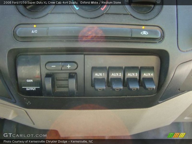 Oxford White / Medium Stone 2008 Ford F350 Super Duty XL Crew Cab 4x4 Dually