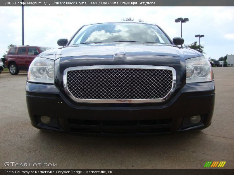 Brilliant Black Crystal Pearl / Dark Slate Gray/Light Graystone 2006 Dodge Magnum R/T