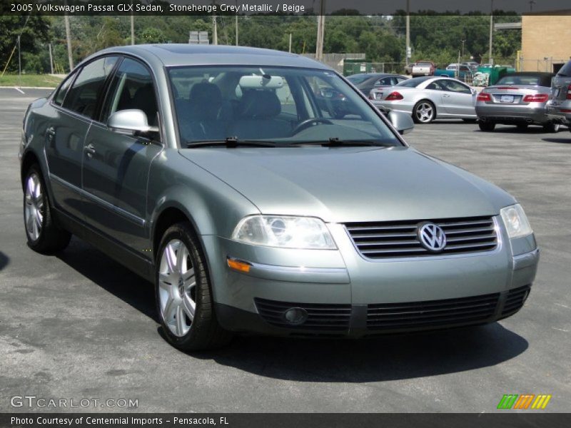 Stonehenge Grey Metallic / Beige 2005 Volkswagen Passat GLX Sedan