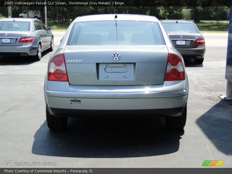 Stonehenge Grey Metallic / Beige 2005 Volkswagen Passat GLX Sedan