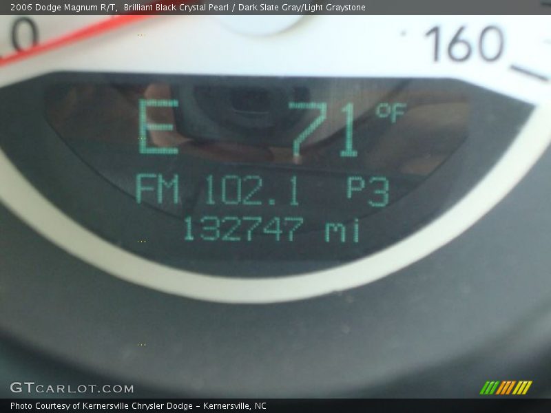 Brilliant Black Crystal Pearl / Dark Slate Gray/Light Graystone 2006 Dodge Magnum R/T