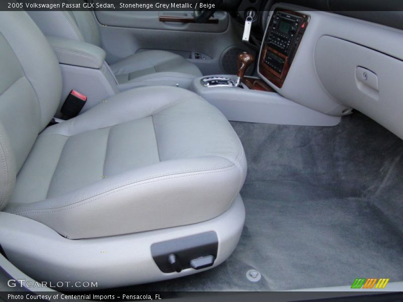 Stonehenge Grey Metallic / Beige 2005 Volkswagen Passat GLX Sedan