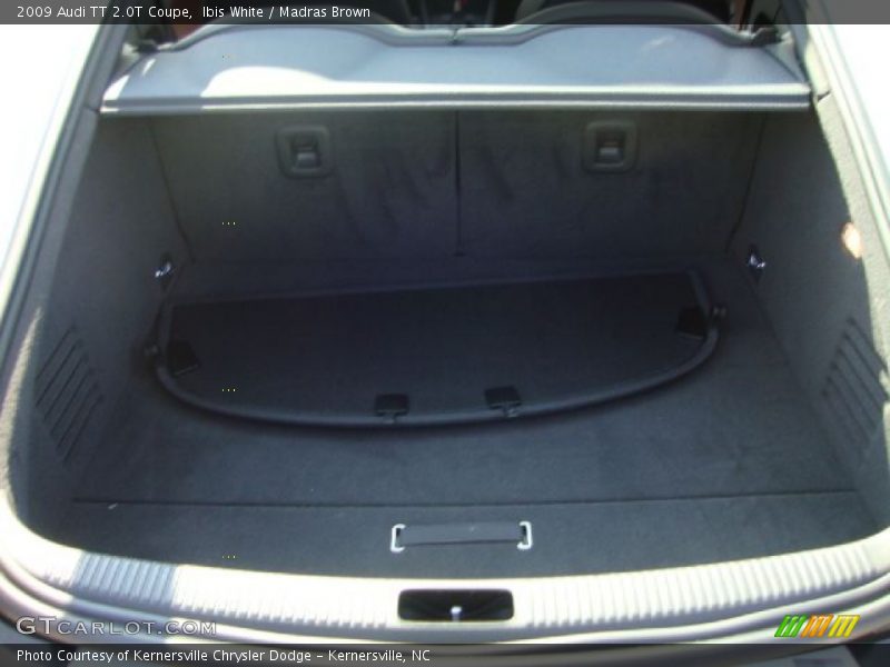  2009 TT 2.0T Coupe Trunk