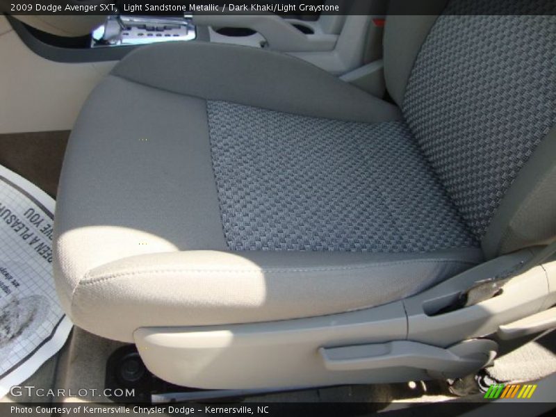 Light Sandstone Metallic / Dark Khaki/Light Graystone 2009 Dodge Avenger SXT