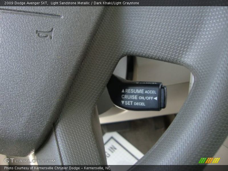 Light Sandstone Metallic / Dark Khaki/Light Graystone 2009 Dodge Avenger SXT