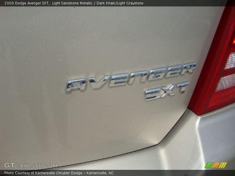 Light Sandstone Metallic / Dark Khaki/Light Graystone 2009 Dodge Avenger SXT