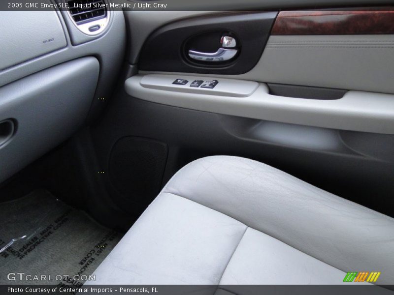 Liquid Silver Metallic / Light Gray 2005 GMC Envoy SLE
