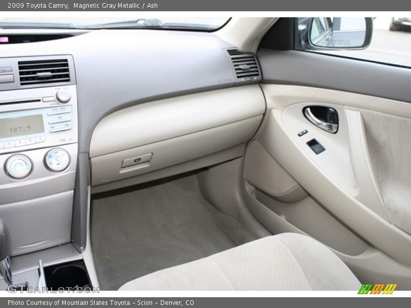 Magnetic Gray Metallic / Ash 2009 Toyota Camry