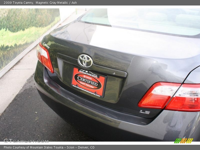Magnetic Gray Metallic / Ash 2009 Toyota Camry