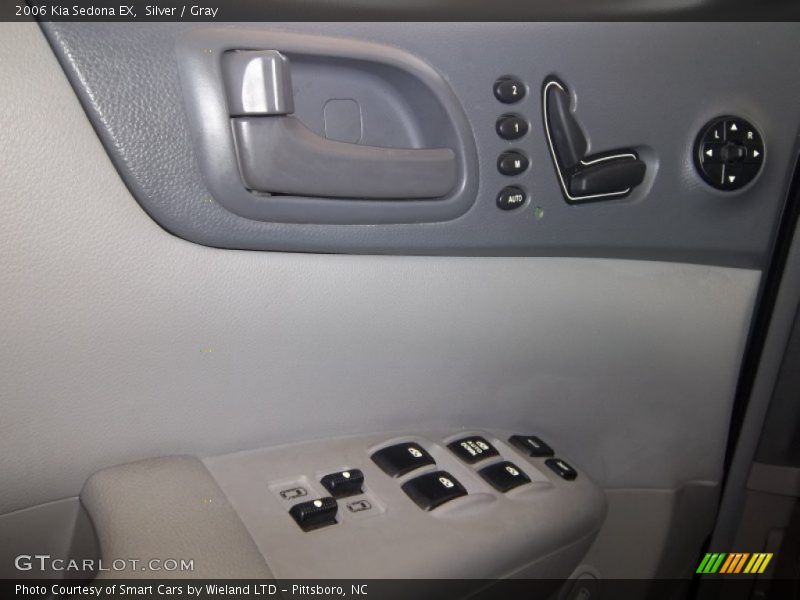 Silver / Gray 2006 Kia Sedona EX