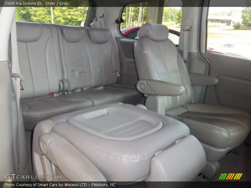 Silver / Gray 2006 Kia Sedona EX
