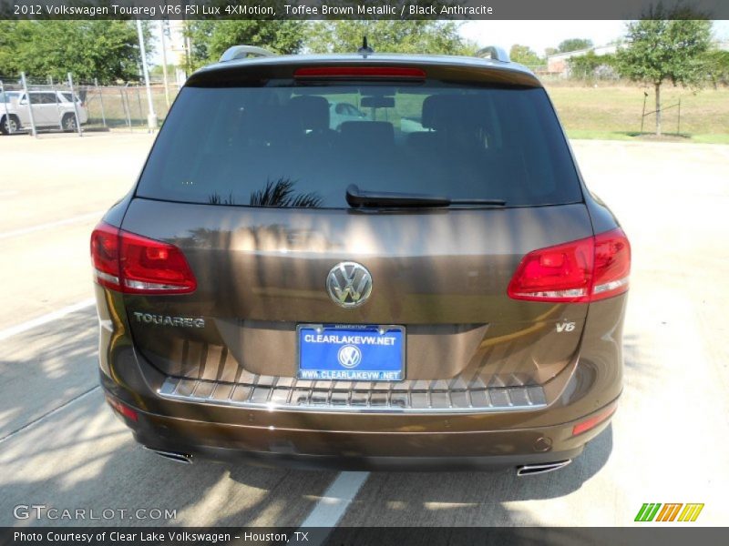 Toffee Brown Metallic / Black Anthracite 2012 Volkswagen Touareg VR6 FSI Lux 4XMotion