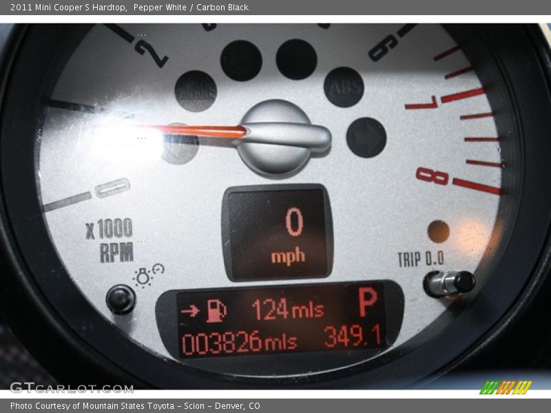 Pepper White / Carbon Black 2011 Mini Cooper S Hardtop