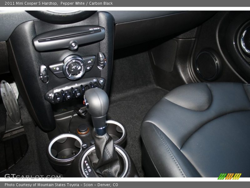 Pepper White / Carbon Black 2011 Mini Cooper S Hardtop