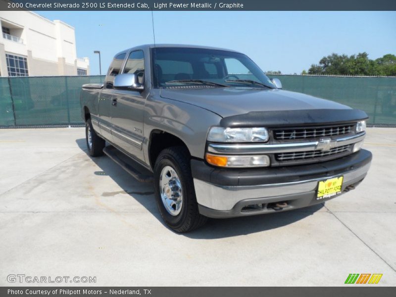 Light Pewter Metallic / Graphite 2000 Chevrolet Silverado 2500 LS Extended Cab