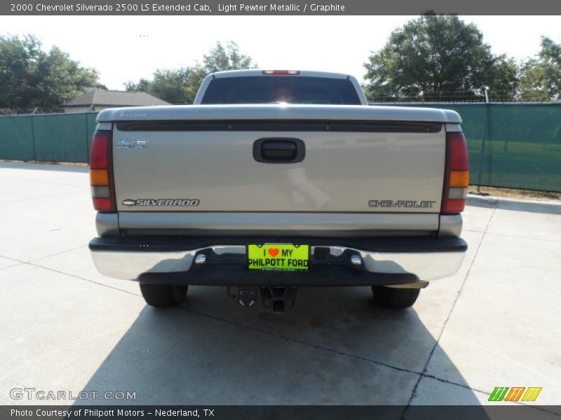 Light Pewter Metallic / Graphite 2000 Chevrolet Silverado 2500 LS Extended Cab