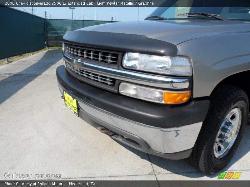Light Pewter Metallic / Graphite 2000 Chevrolet Silverado 2500 LS Extended Cab