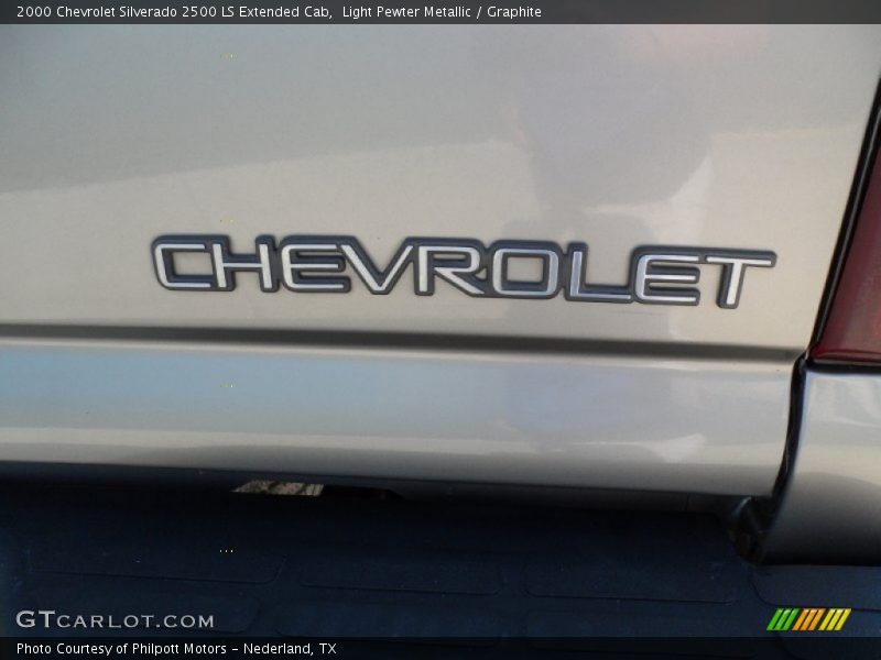  2000 Silverado 2500 LS Extended Cab Logo