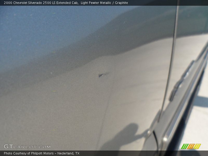Light Pewter Metallic / Graphite 2000 Chevrolet Silverado 2500 LS Extended Cab