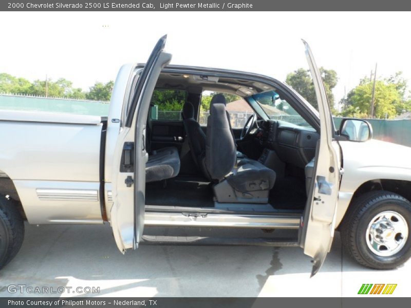 Light Pewter Metallic / Graphite 2000 Chevrolet Silverado 2500 LS Extended Cab