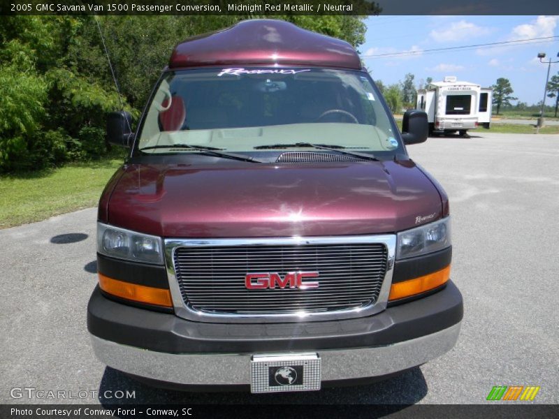 Midnight Red Metallic / Neutral 2005 GMC Savana Van 1500 Passenger Conversion